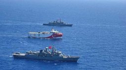 ভূমধ্যসাগরে তুরস্ক-গ্রিসের উত্তেজনা তুঙ্গে, বিপর্যয়ের আভাস দিল জার্মানি ?