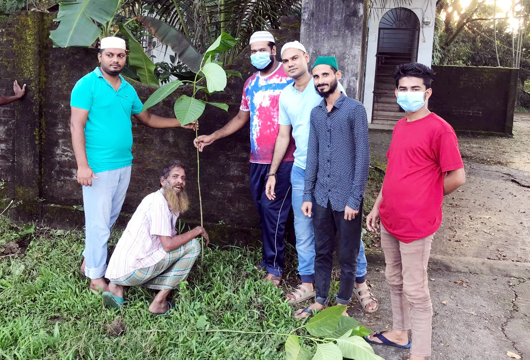 প্রধানমন্ত্রী শেখ হাসিনার জন্মদিন উপলক্ষে বৃক্ষরোপন