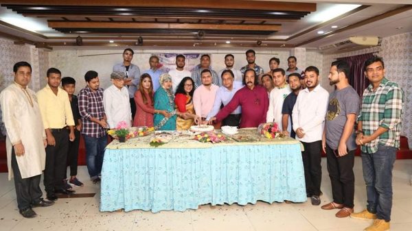 বর্ণাঢ্য আয়োজনে নাট্যকার ও অভিনেতা কামরান তালুকদারের জন্মদিন পালন