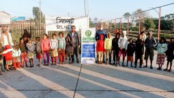 জয়তুন ওয়েলফেয়ার ট্রাস্টের উদ্যোগে দরিদ্র শিশুদের মধ্যে শীতবস্ত্র বিতরণ