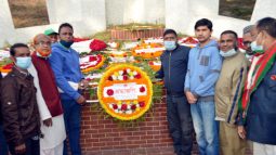মহান বিজয় দিবসে সিলেট মহানগর মুক্তিযোদ্ধা সংসদ সন্তান কমান্ডের শ্রদ্ধাঞ্জলি অর্পন