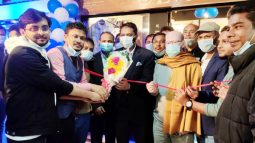 ইবেন অল জেন্স কাপড়ের অভিজাত শো-রুম উদ্বোধন