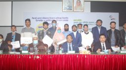 বর্তমান সরকার দারিদ্র নিরসনের লক্ষে মানুষকে কর্মমুখী করে গড়ে তুলতে কাজ করছে:বিভাগীয় কমিশনার মো. মশিউর রহমান এনডিসি