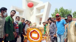 মহান স্বাধীনতা ও জাতীয় দিবসে আমুস জেলা ও মহানগরের শ্রদ্ধাঞ্জলি