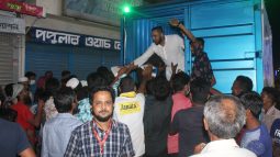 ফিজা এন্ড কোং বিডি ইউ.কে ও আজিন এগ্রো ফুডের চেয়ারম্যানের সেহরী বিতরণ